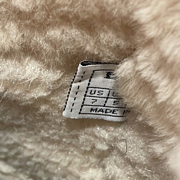 Bearpaw Ugg Tall Boot - Picture 3 of 3